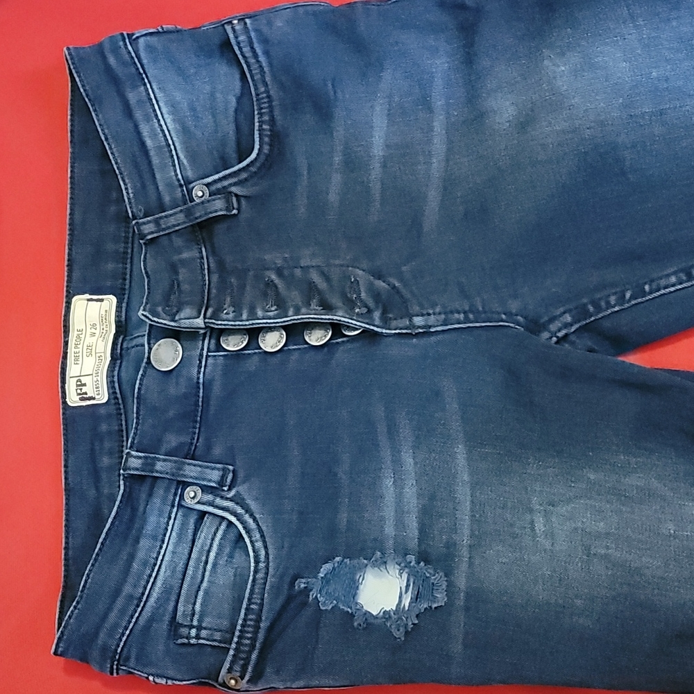 Free People destroyed Ragen Button Front   Jeans 👖 - Picture 3 of 8